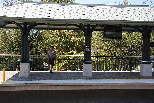 MTA.Gold.Lincoln.Cypress Station23
