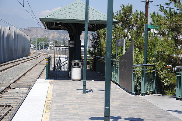 MTA.Gold.Lincoln.Cypress Station27