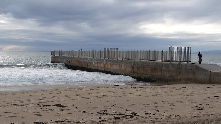Dockweiler Beach near LAX 14