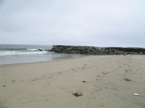 Dockweiler Beach near LAX 17