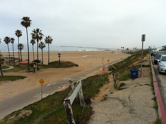 A-Dockweiler Beach near LAX 2