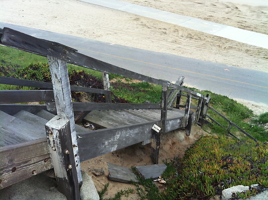 Dockweiler Beach near LAX 40