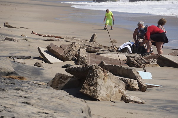 Leo.Carrillo.SB.Sandy.67