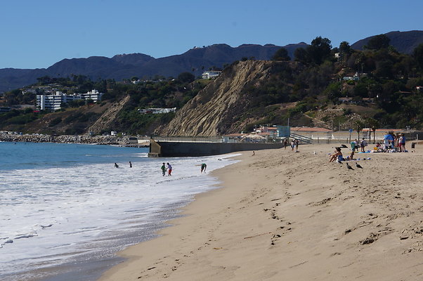 WIll Rogers.Beach.Towers.5.To.6.80