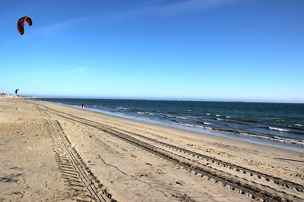 Beach-Claremont Av lbch-26