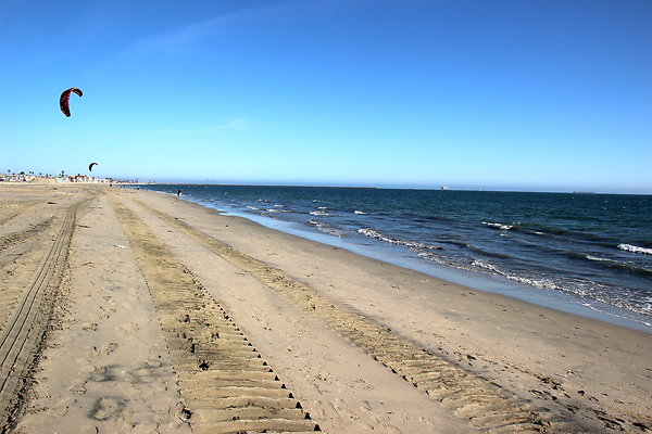 Beach-Claremont Av lbch-05