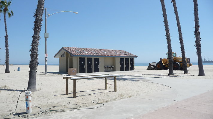 2-Beach-Claremont Av lbch-74