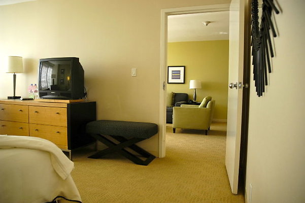 Guest Room 1108.12