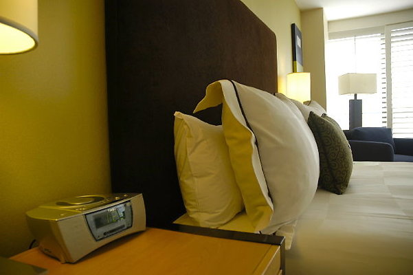 Guest Room 1108.10
