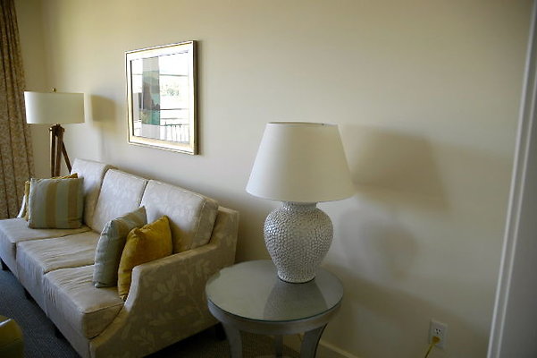 Guest Room 4128 .03