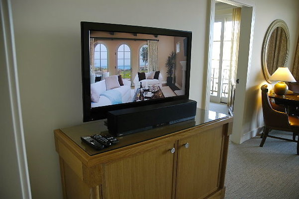 Guest Room 4128 .01