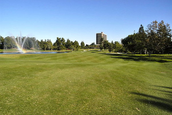 Ike 18th Fairway.11