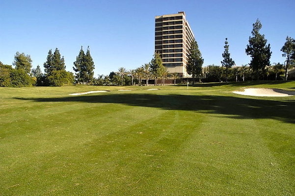 Ike 18th Green.02