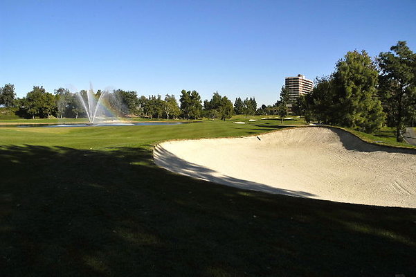 Ike 18th Fairway.07