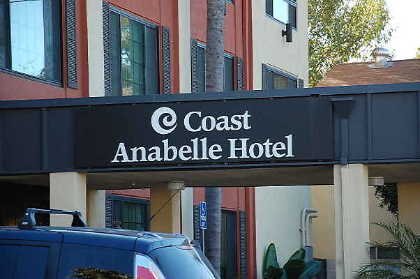 Anabel Hotel.Burbank