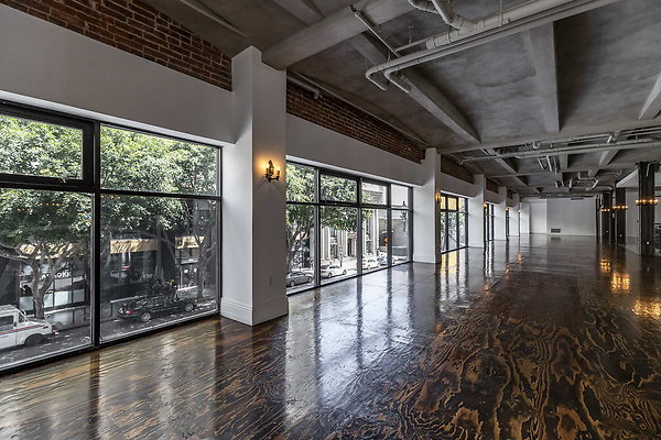 Alexandria.Mezzanine.12