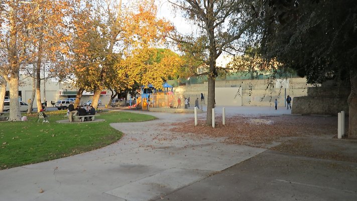 Anderson Park San Pedro GLazz 12.13 IMG 6622