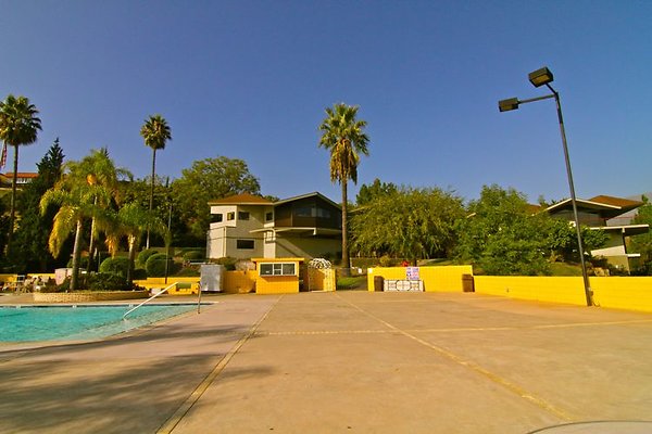 LaCanada.CC.Pool.H.Wood.Locs02