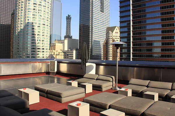 Standard.DTLA.Rooftop Bar