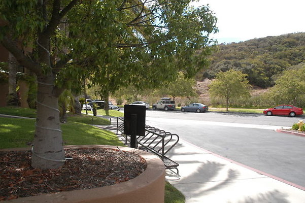 Malibu CC Driveway.34