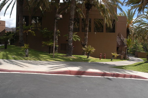 Malibu CC Driveway.33