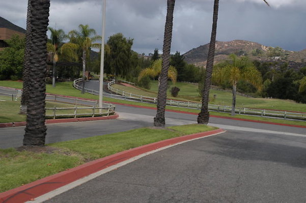 Malibu CC Driveway.08