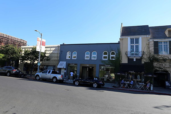 Melrose Place-Streets-61