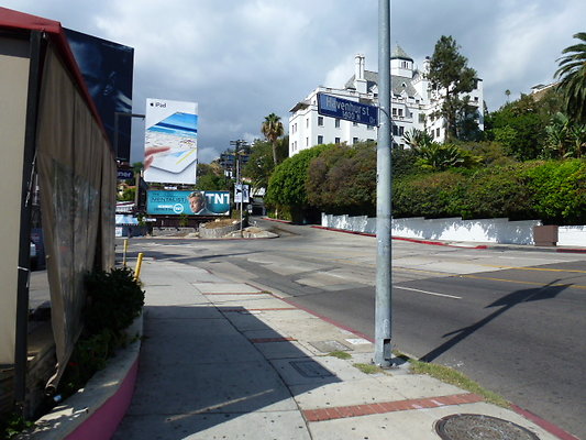 P1020703