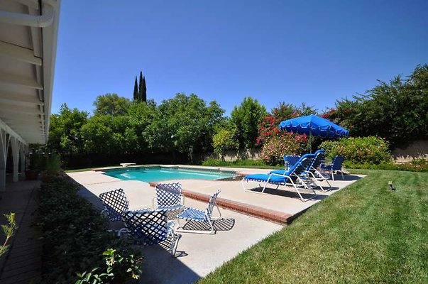 8833 pool4