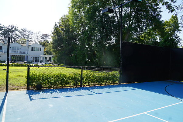 On.Loc.Pool.Court.4743.EN.53