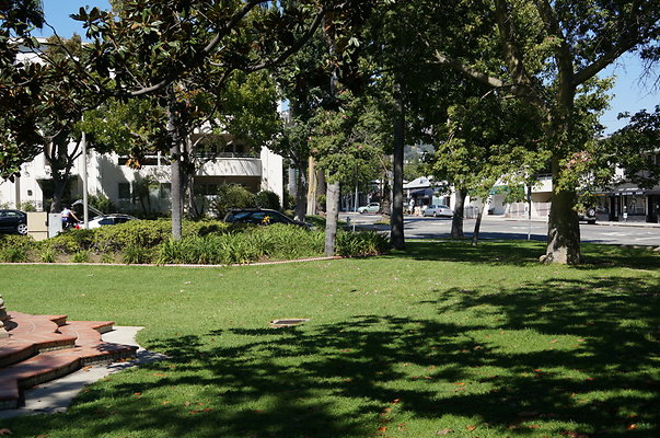 Fountain.SM.At.Doheny.BH09