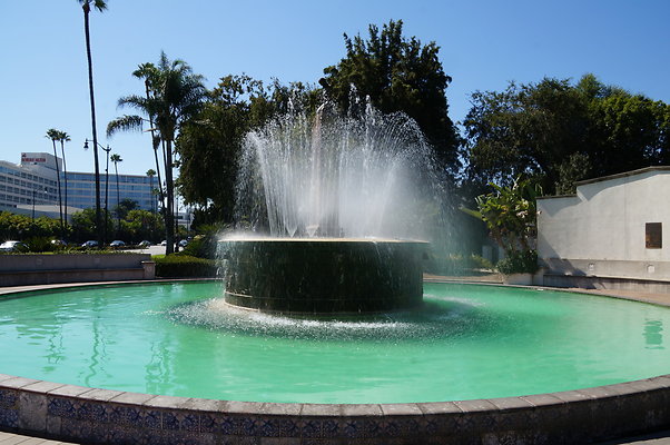 Fountain.SM.At.Wilshire.BH14