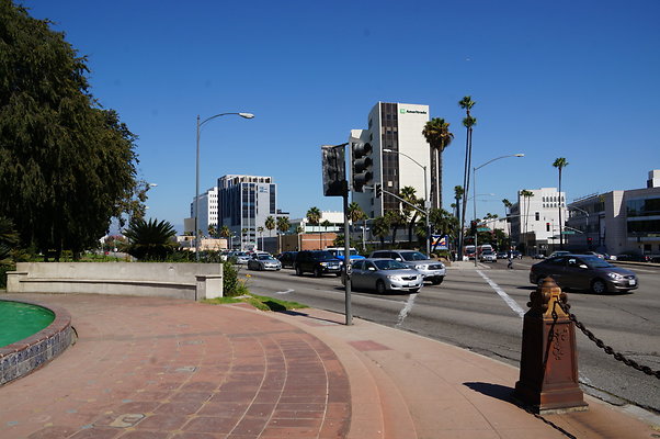 Fountain.SM.At.Wilshire.BH12