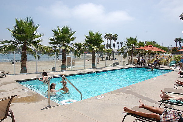 Pool.Jamaica Bay Inn Hotel