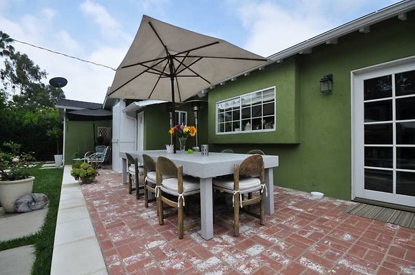 9727 patio2