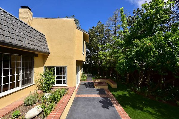 9909 patio5