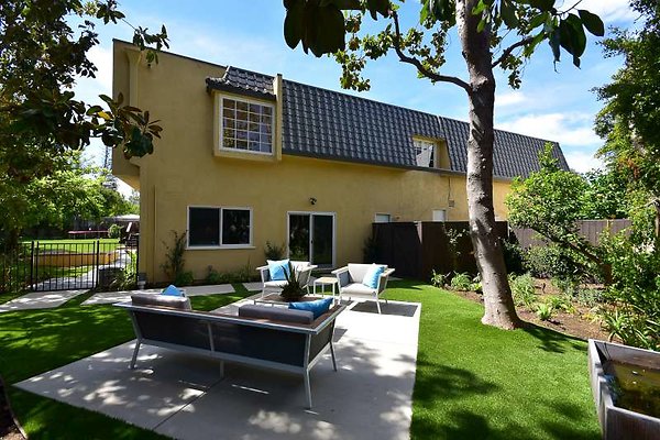 9909 patio9