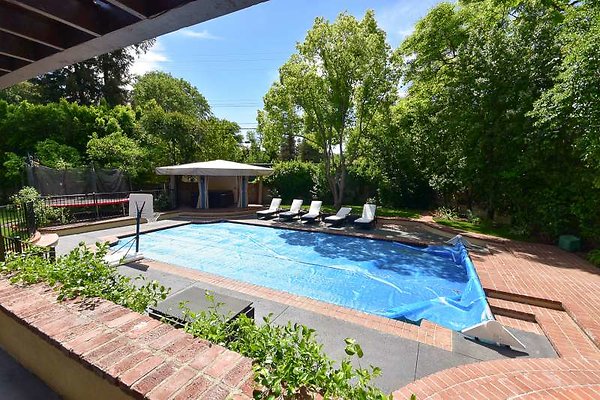 9909 pool4