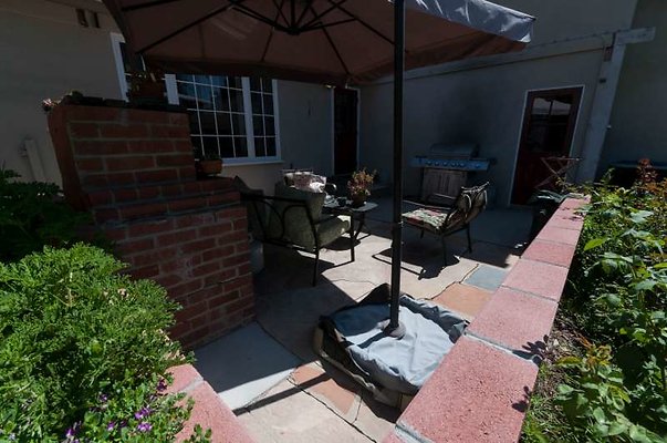 6932 patio2