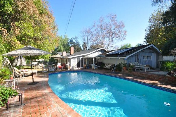 2430 pool8