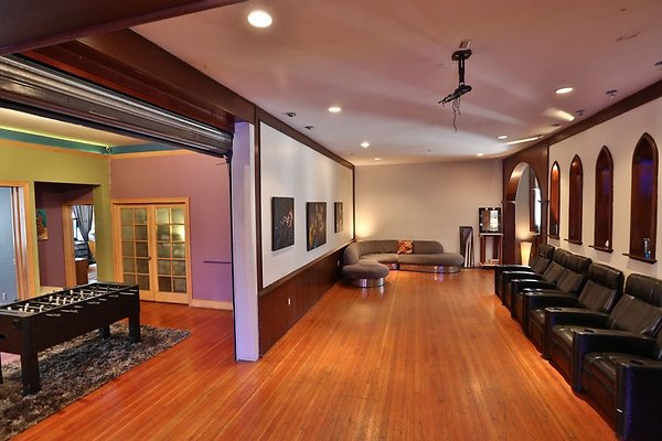 Church.Loft.DTLA.Cap.Eq.09