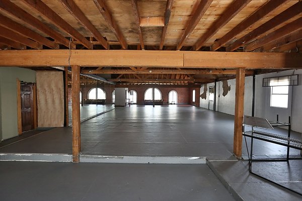 Church.Loft.DTLA.Cap.Eq.02