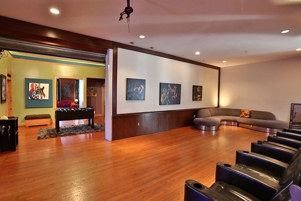 Church.Loft.DTLA.Cap.Eq.06