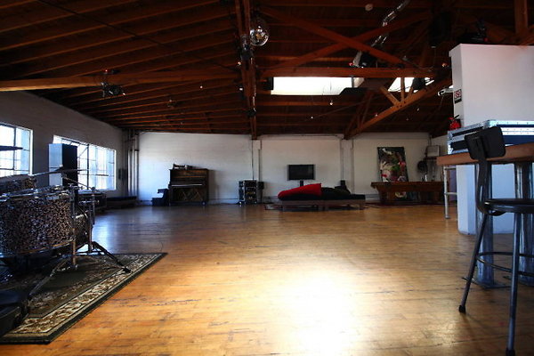 East.West.098.Loft09