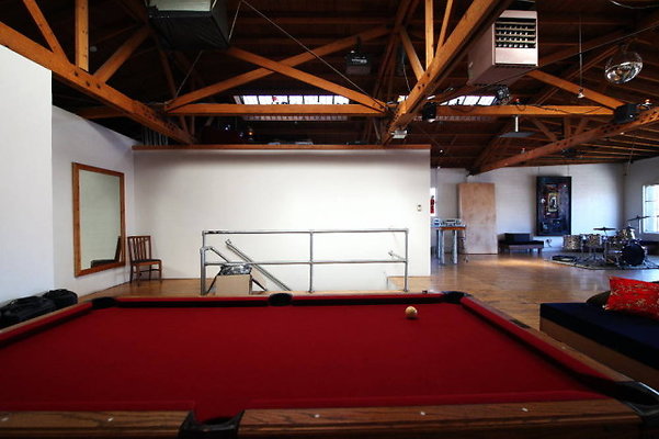 East.West.098.Loft13