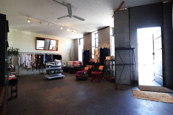 East.West.098.Loft02