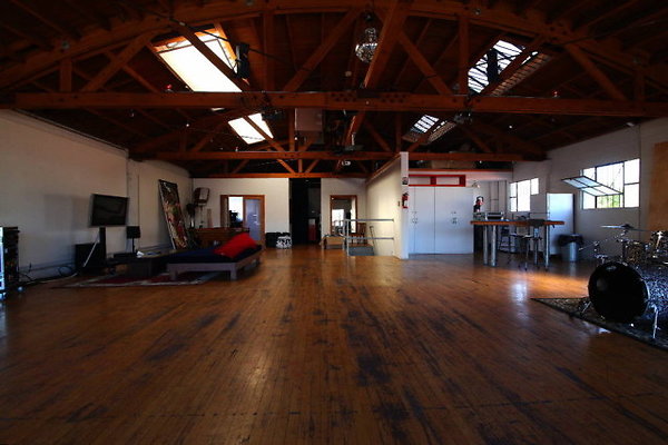 East.West.098.Loft08