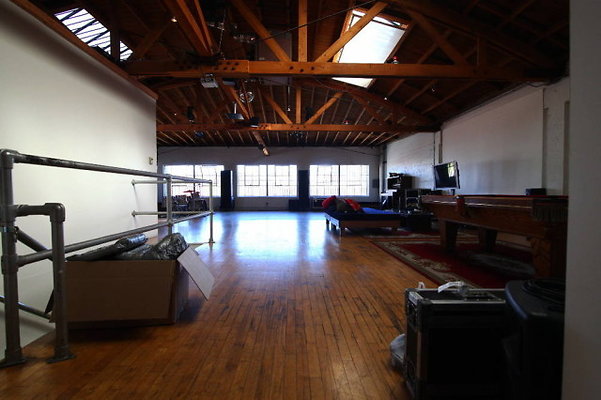 East.West.098.Loft07