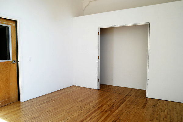 Brick.Loft.DTLA.32 - SAMSUNG CSC