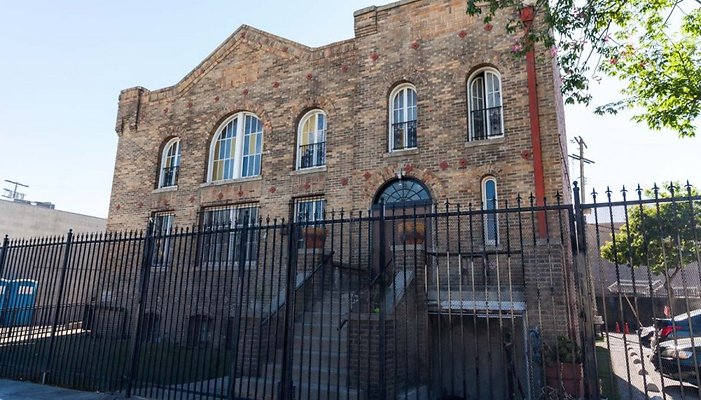 CAP.EQ.Church.Loft.138